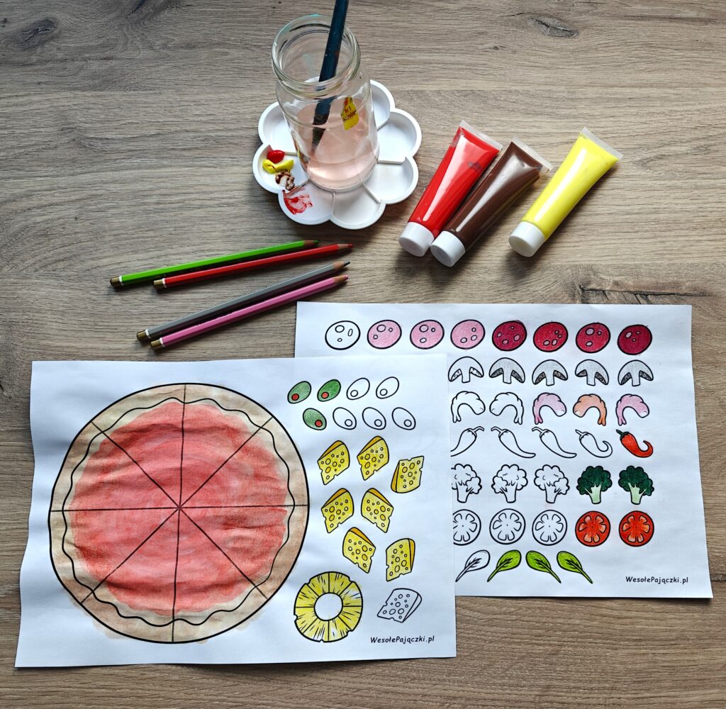 Pomalowane elementy pizzy zrób to sam, które będziemy chcieli wykorzystać do zabawy.